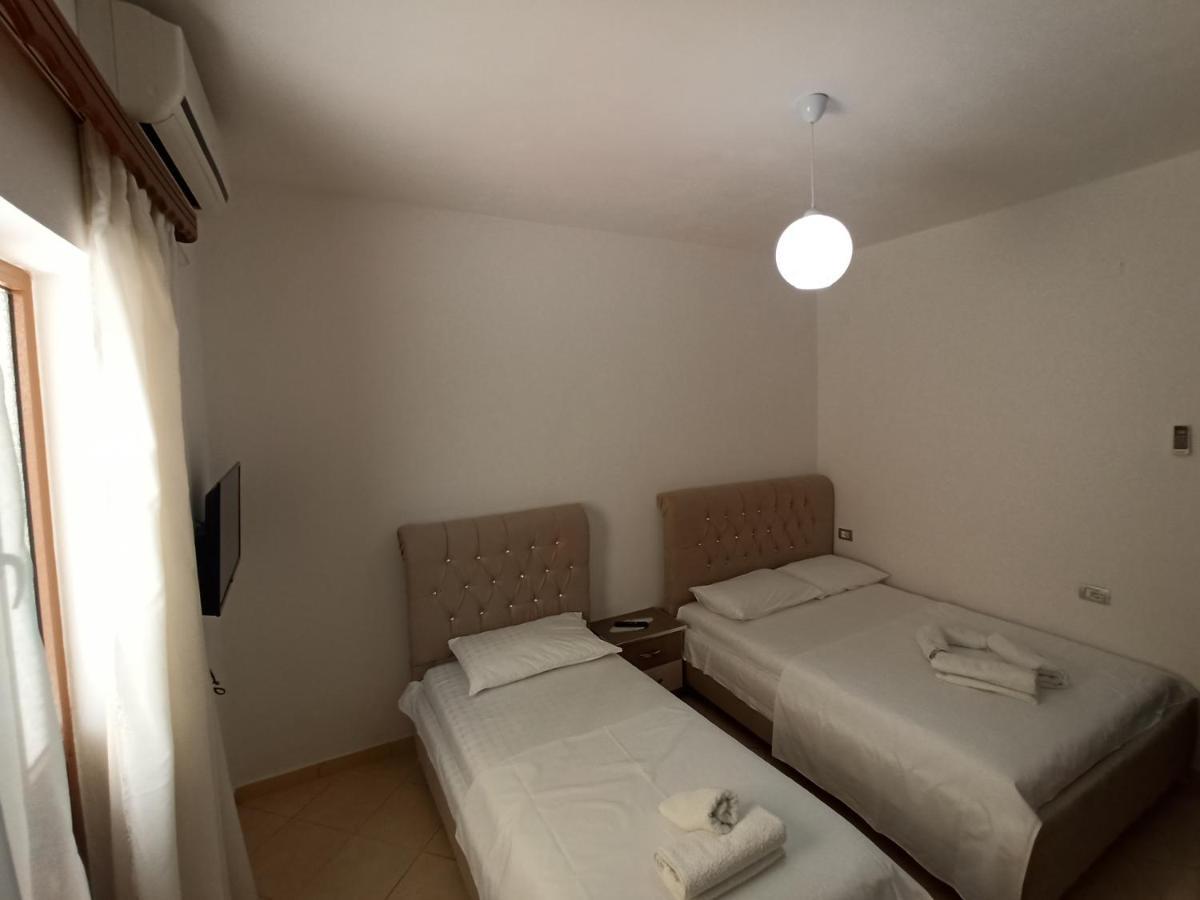 Apartament Dema *