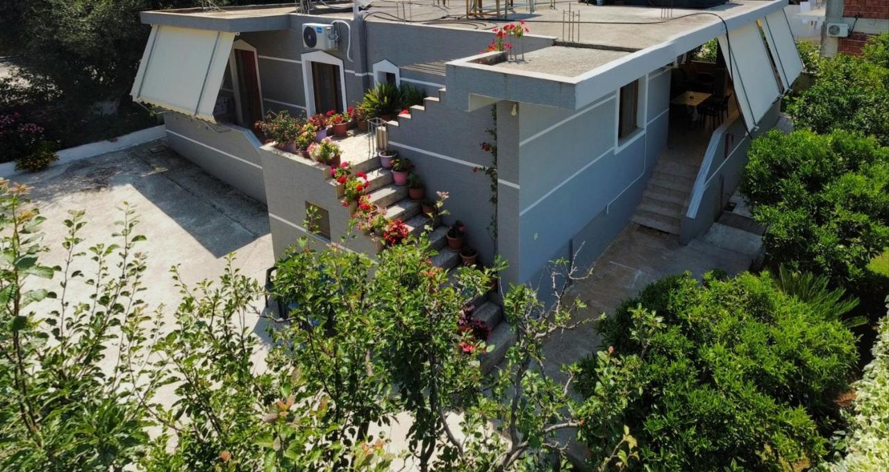 Dema Ksamil